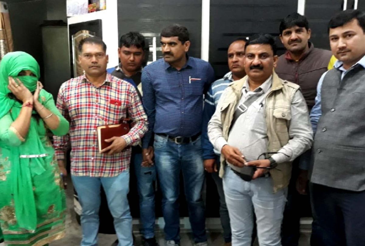  gurugram police arrested doctor for doing illegal sex determination test