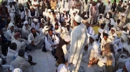 Do not bury the dead on not accepting the order of the Panchayat, family hookah stopped water