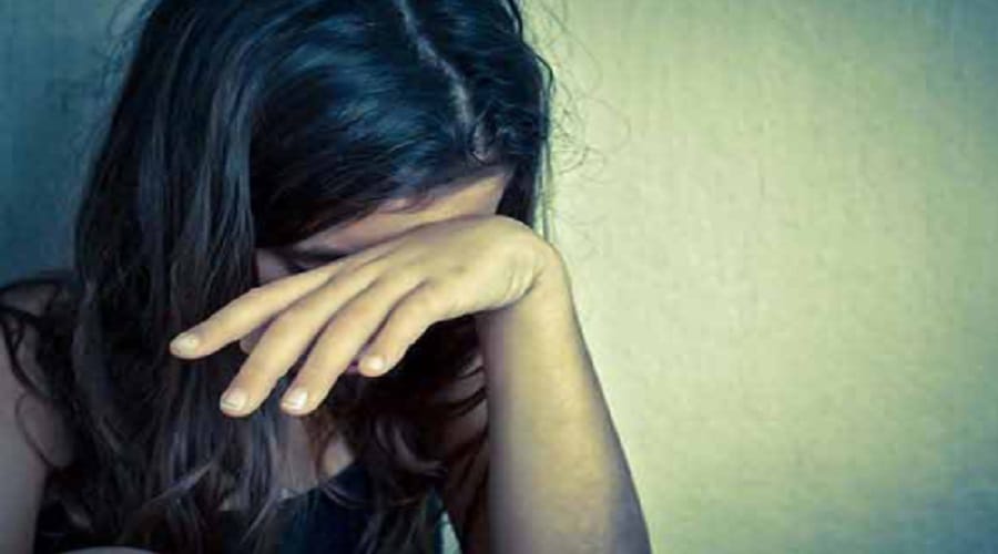 Rape with schoolgirl, wedding with deception, filed suit against 9