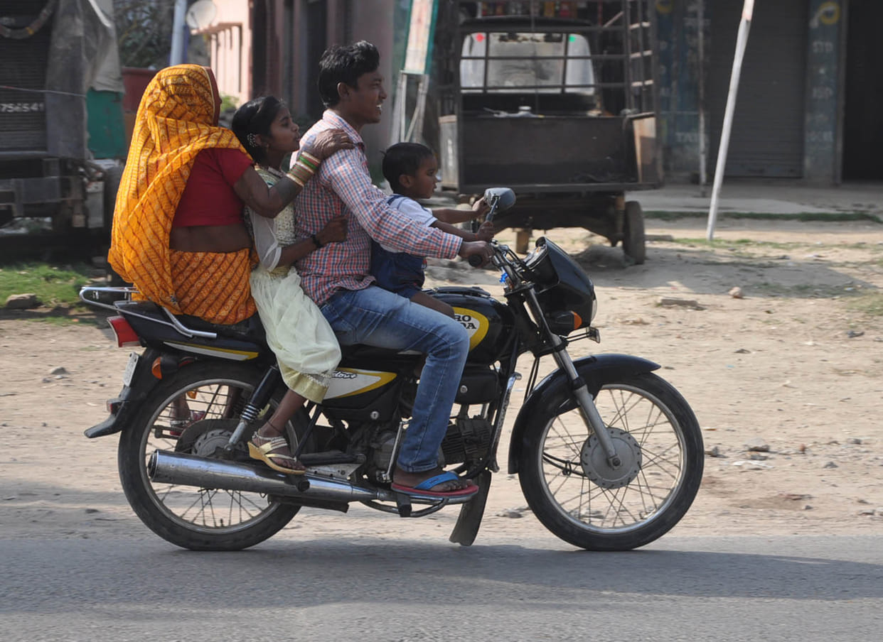 Do not worry, three riding bikes running