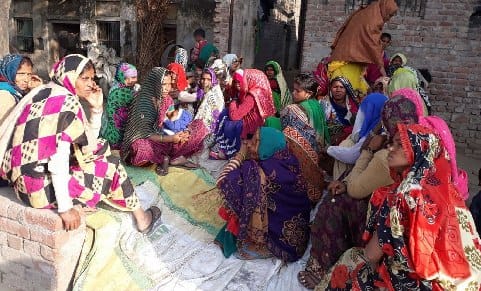तीन शव आए तो रो पड़ा हसनपुर