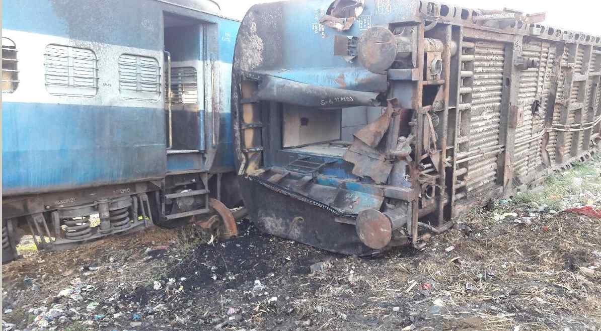 A fire broke out in Utkal damaged compartment