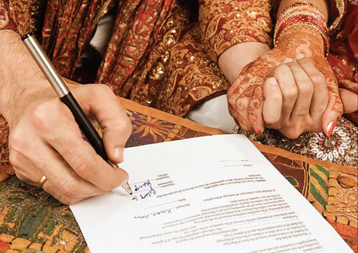 women complain against son at asha jyoti kendra
