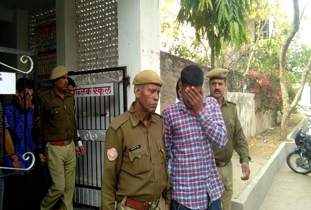  Rajasthan Post Master exam munna bhai arrest in jaipur cheating with Micro Bluetooth and mobile