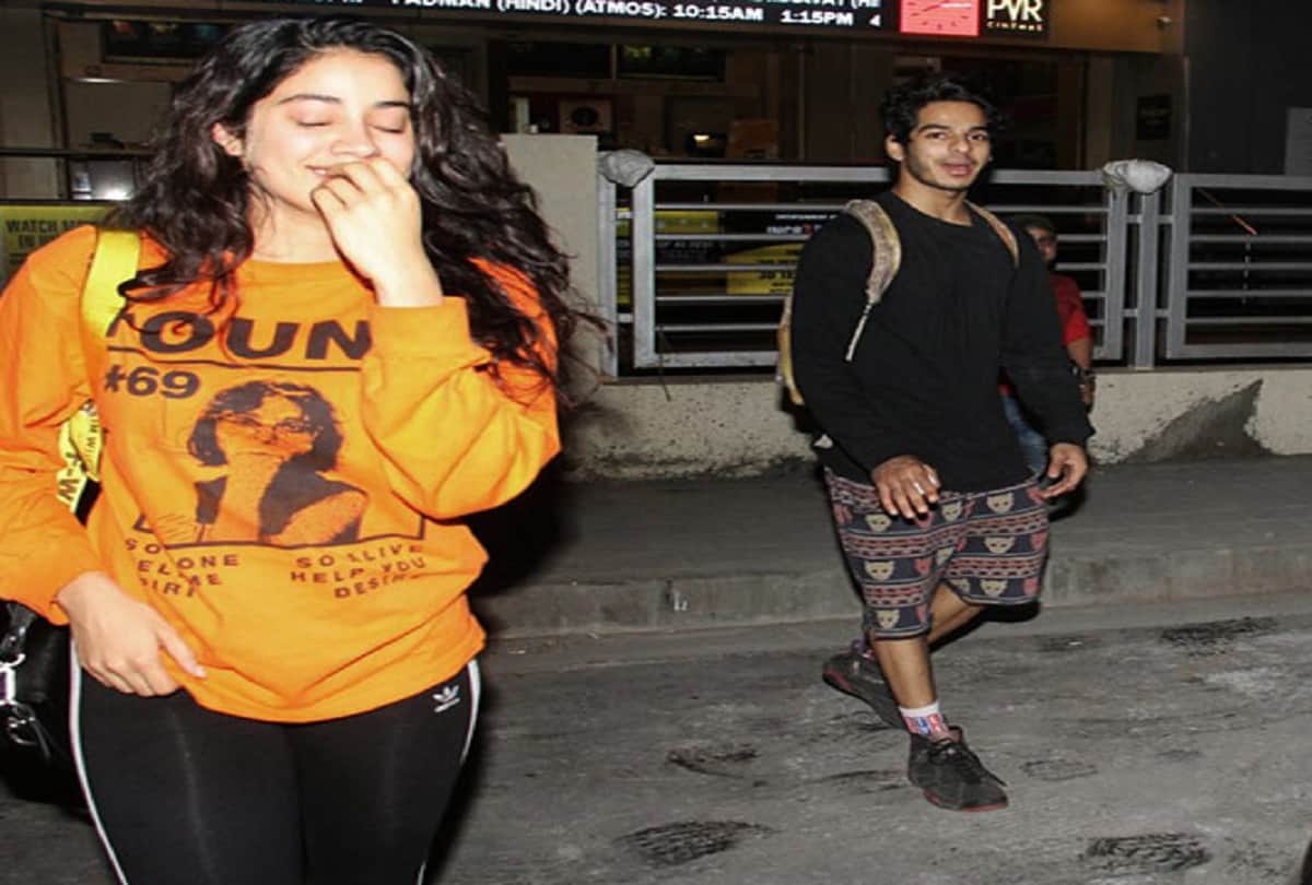 Film Dhadak Actors Ishaan Khatter And Janhvi Kapoor Spotted Together Outside Cinema Hall In Mumbai