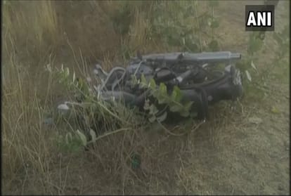 rajasthan sikar many labour died after a drilling truck collided with bike 