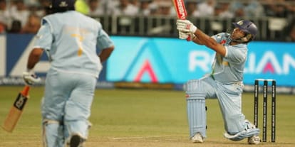 colin munro become first player with three fifties in less than 20 balls in t20i