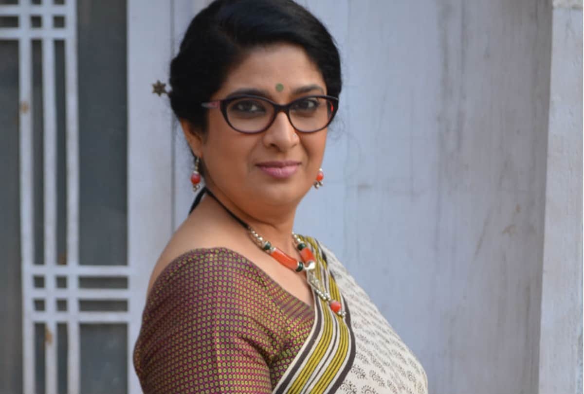Sumeet Raghavan file police complains against an unidentified man who misbehaved with his wife