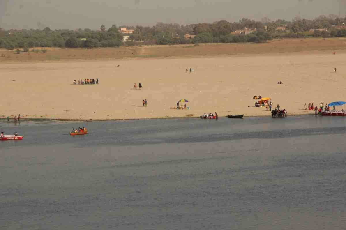 ganga distance from assi ghat increase to 60 foot