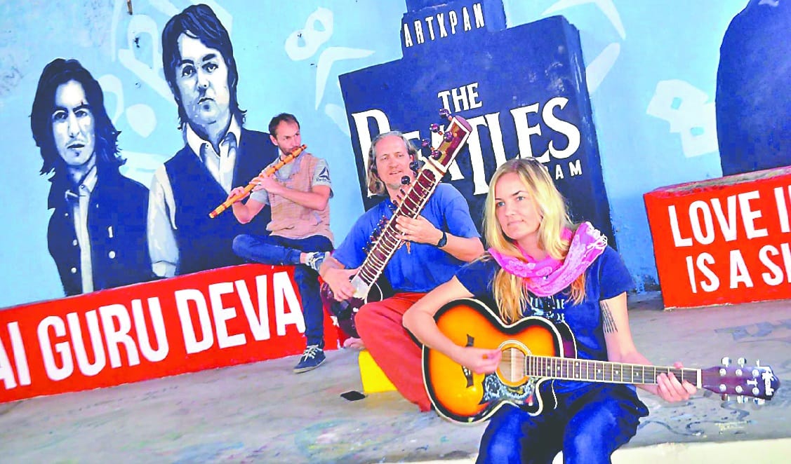 Beatles Band Chaurasi kutia Art Gallery inauguration In Rishikesh