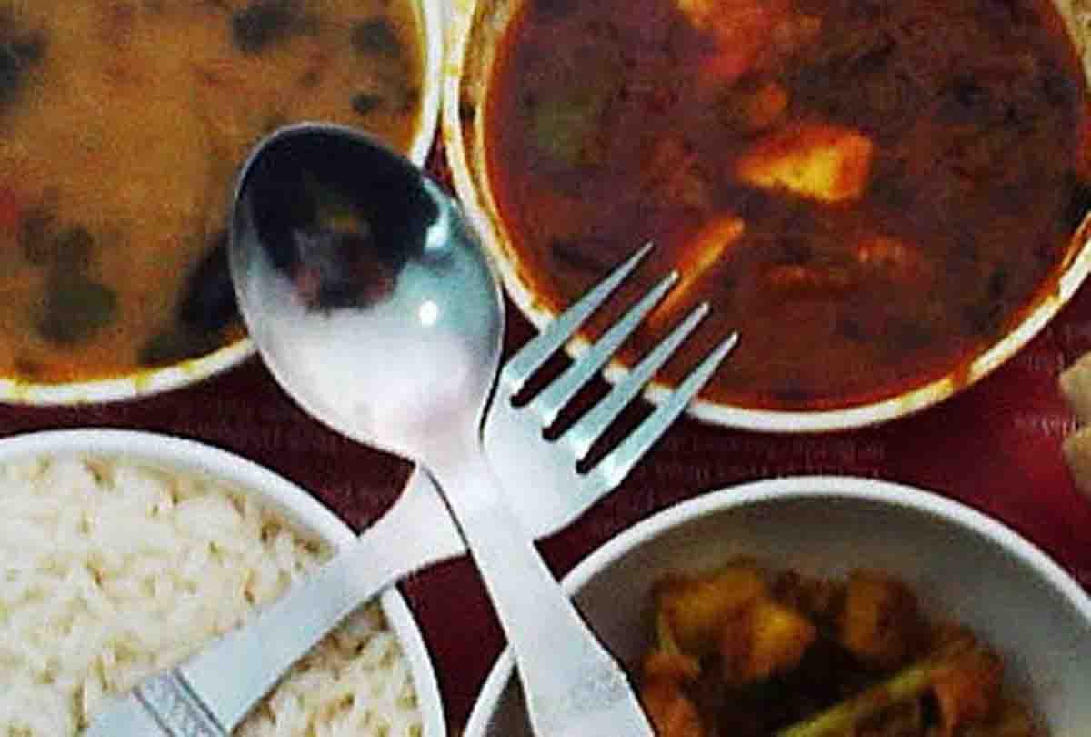 iit students don't get good food