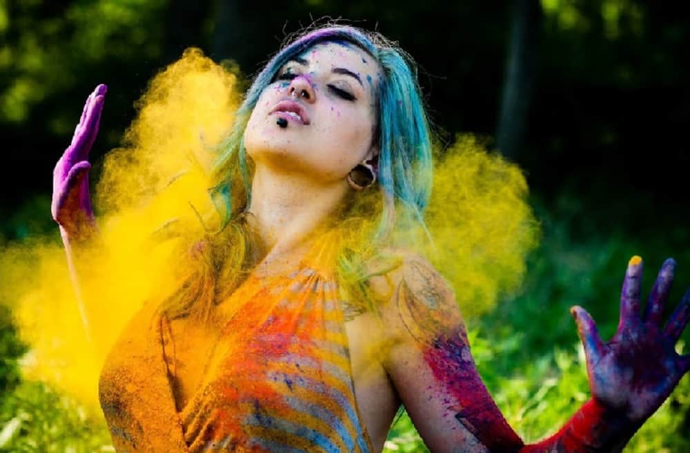 Holi 2018 Play safe holi with these easy skin care beauty tips