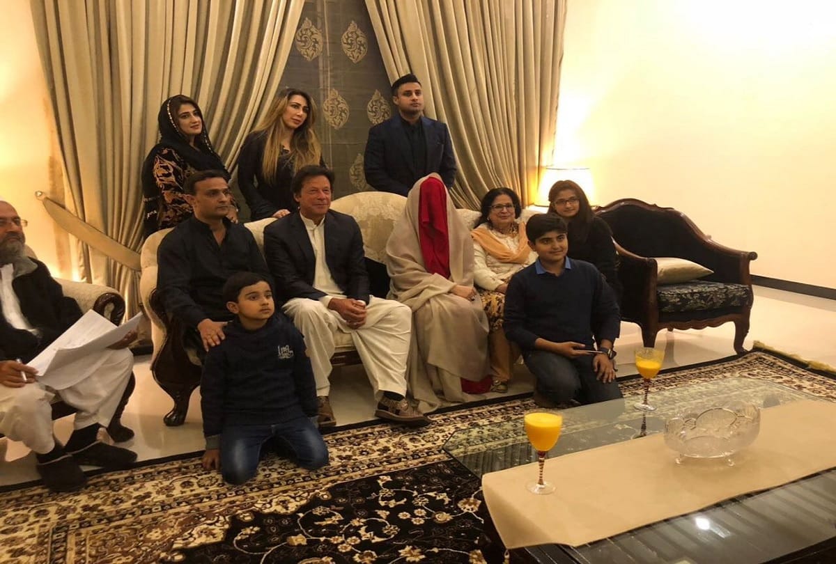 Pakistan: Imran Khan did the third time marriage, the ritual done in Bushra's house Lahore
