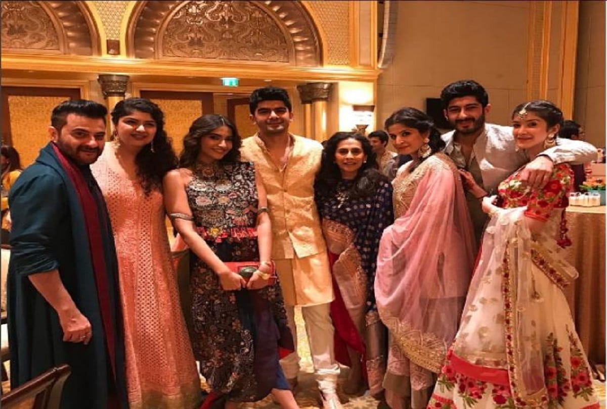 sridevi had gone in dubai with whole family  in his marriage 