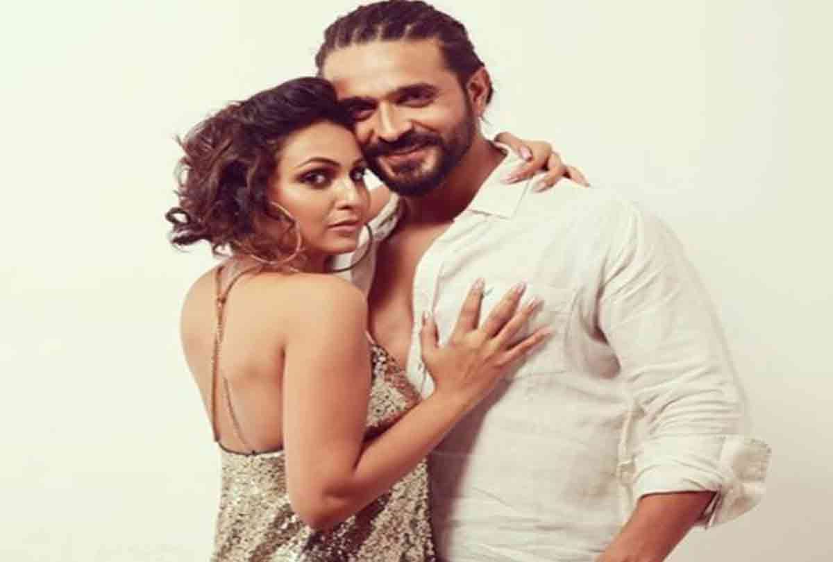 rama of tv actor ashish sharma shared private photos with wife on instagram 