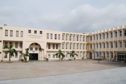 classmate beaten fifth class student in delhi public school lucknow 