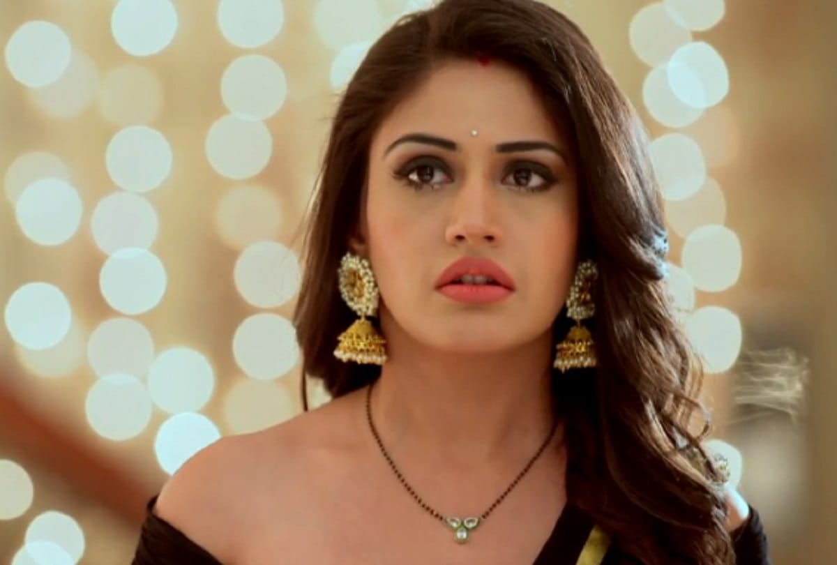 surbhi chandnas hot and sexy loook in silver gown in hindi