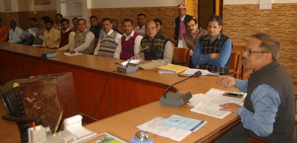 election workers trained