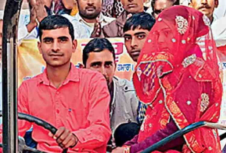 unique marriage, bride farewell on tractor in punjab