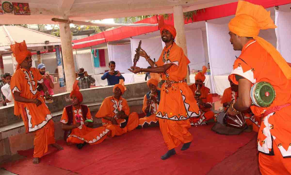 ras banaras festavl start at assi ghat 