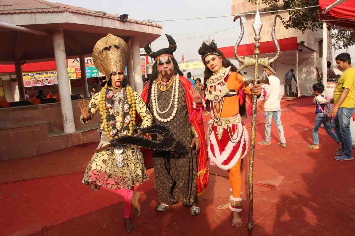 ras banaras festavl start at assi ghat 