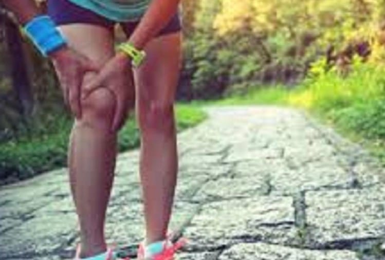 Health Tipsघुटनों में महसूस होती है ऐसी दिक्कत, कहीं ये आर्थराइटिस तो नहीं? ऐसे कर सकते हैं
