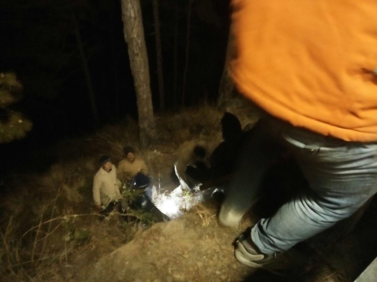 car accident at pauri four died