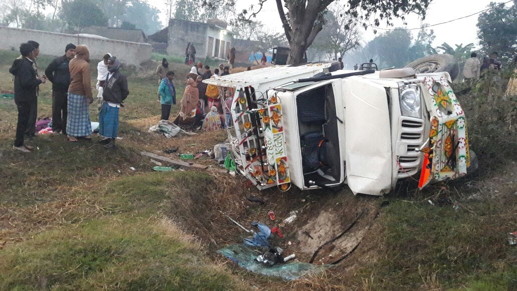 three dead in an accident, eight injured