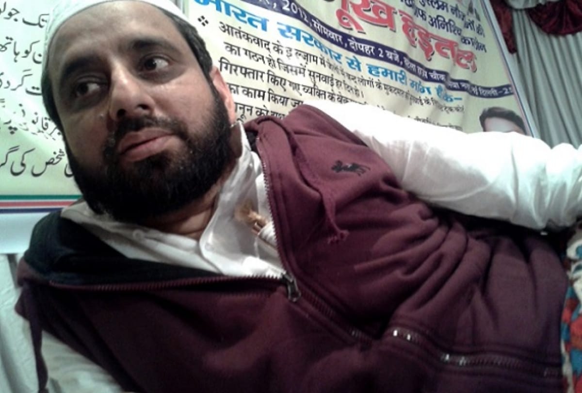 five controversies of aap mla amantullah khan who assaulted delhi chief secretary