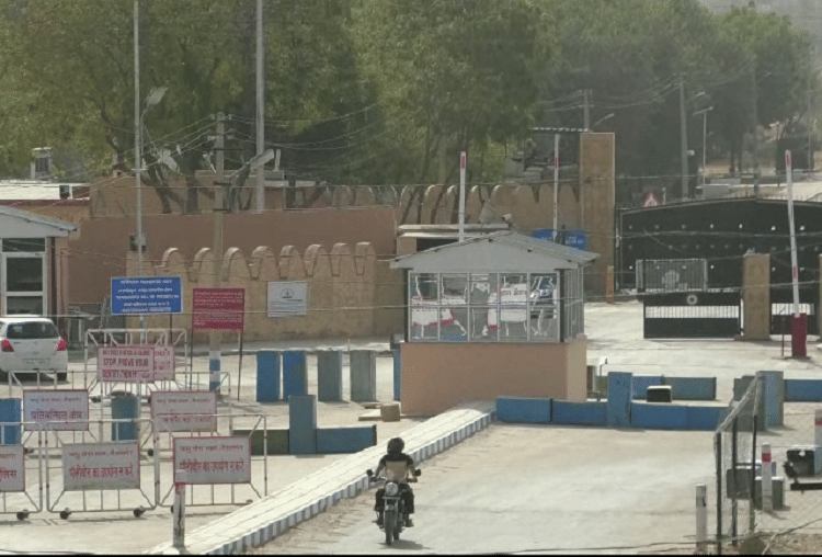 Indo Pak border-Trouble due to encroachment near Army camp in jaisalmer