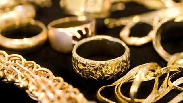 ornaments  worth one crore  stolen from a businessman at Anand vihar