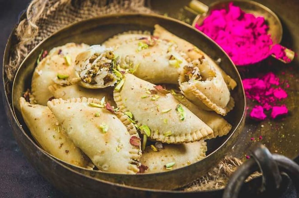Holi Special 2018 Recipe of delicious Mawa Gujia