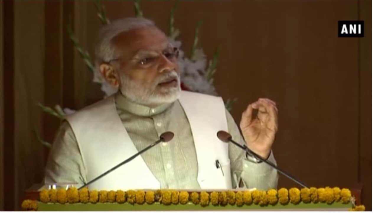 नरेंद्र मोदी