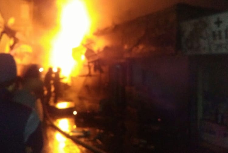 Fire breaks out in lakkar bazar shimla shops gutted