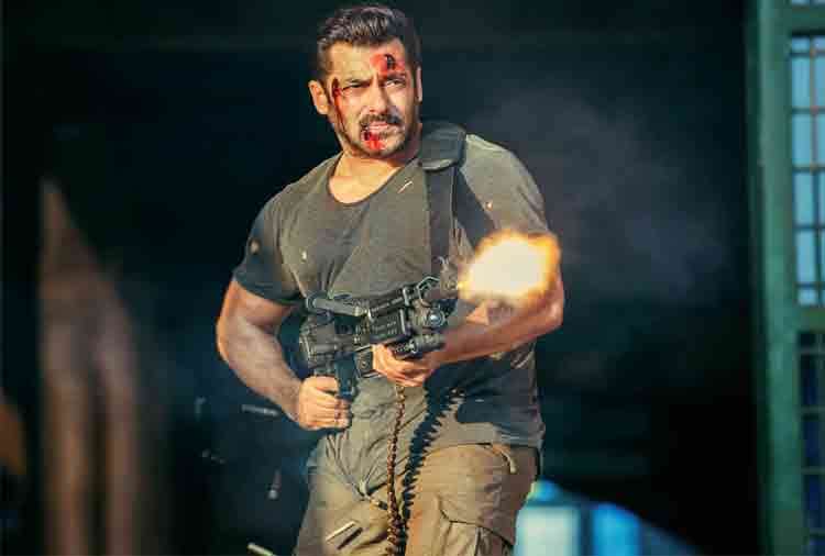 salman khan film bharat team reached london first photo out