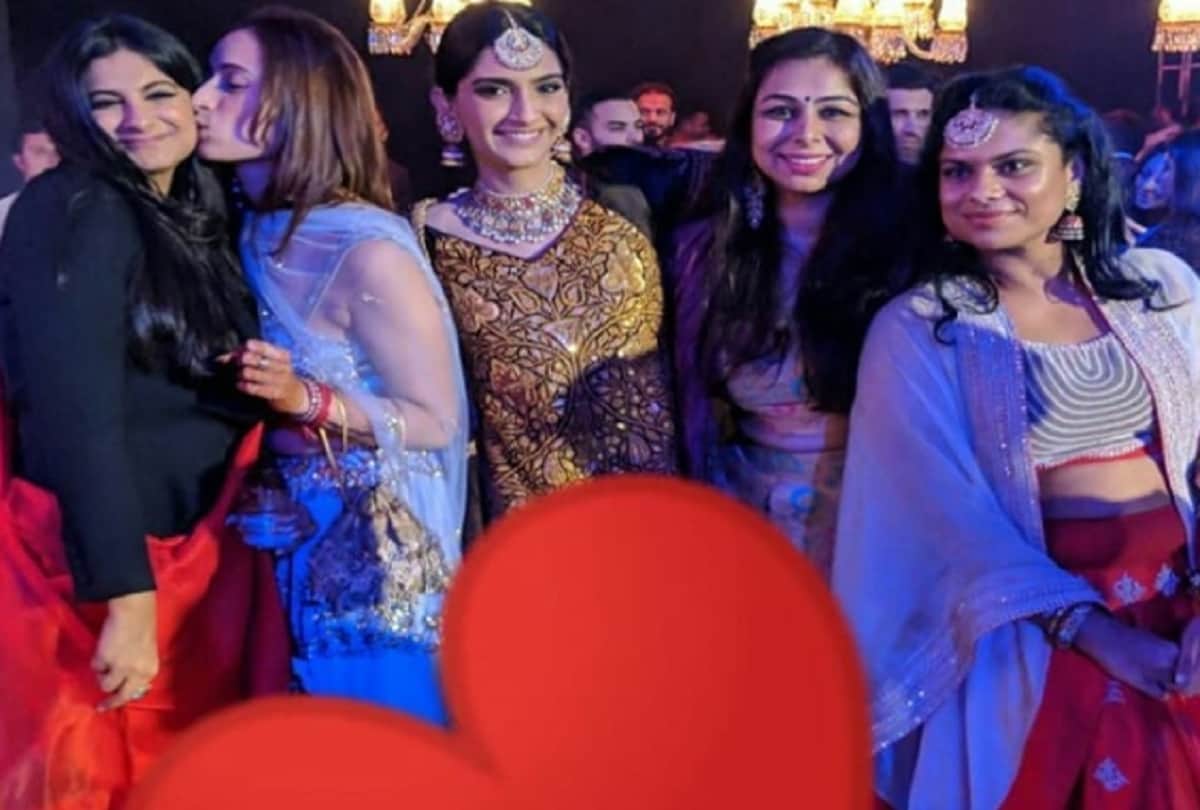 Watch Arjun Kapoor Dancing At Cousin Mohit Marwah Sangeet Ceremony