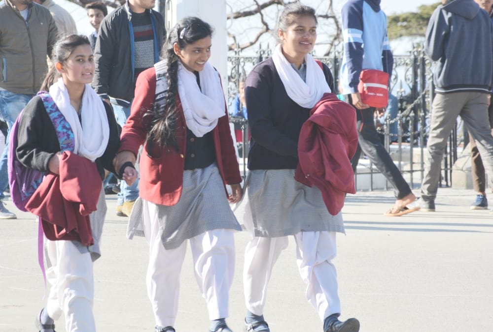 new uniform dress code for girl students in himachal govt schools