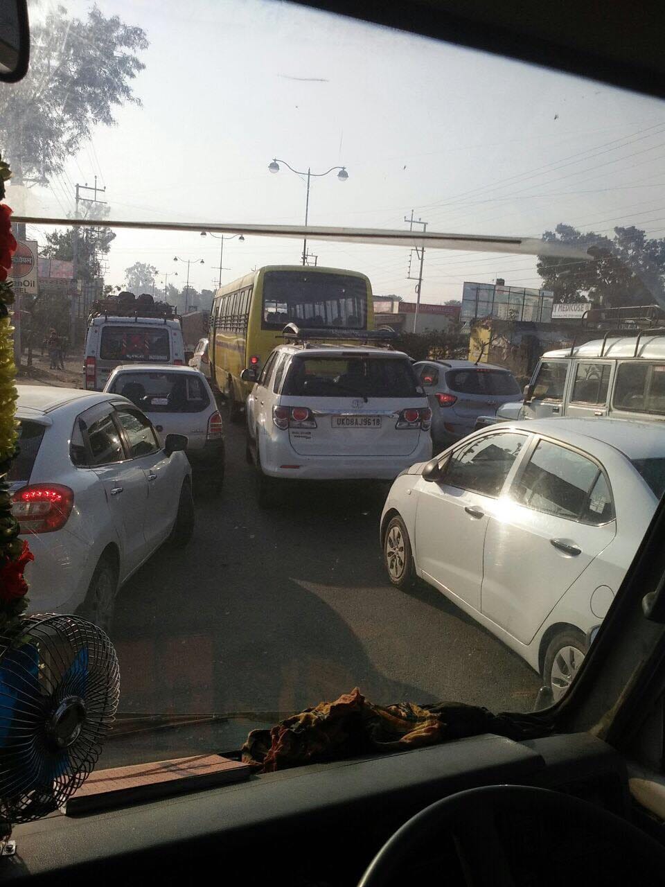 traffic jam in mohakampur dehradun