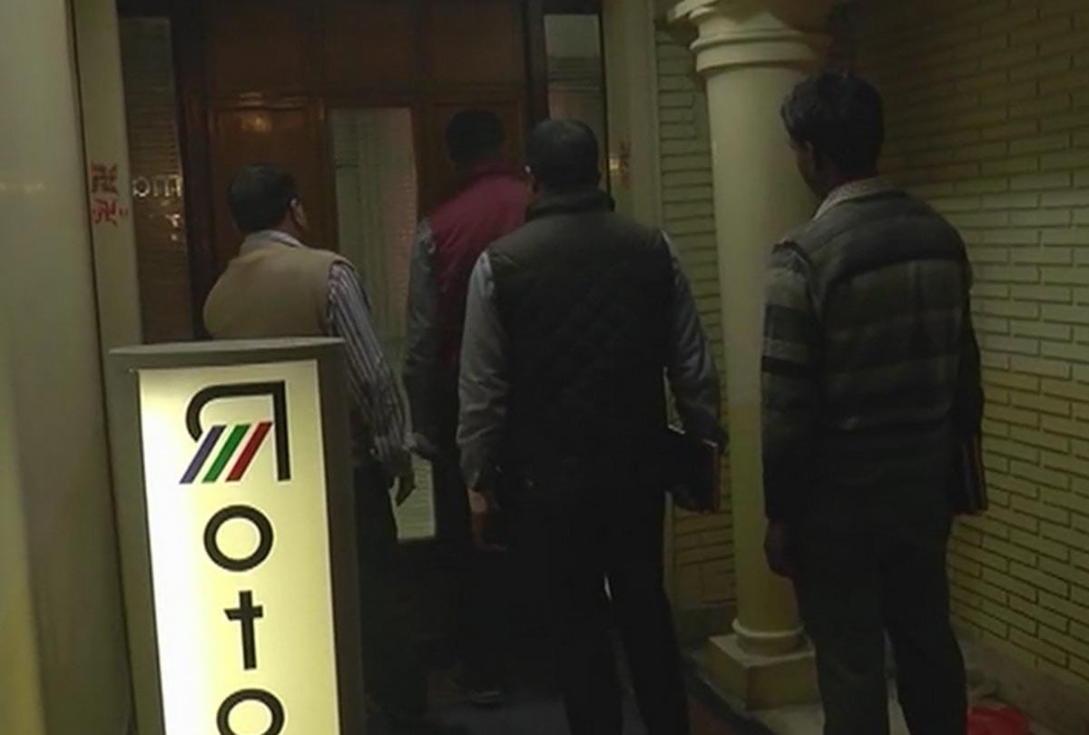 cbi raids vikram kothari rotomac pens company