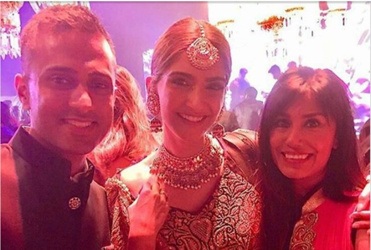 sonam kapoor brother Mohit Marwah and Antara Motiwala royal Punjabi wedding
