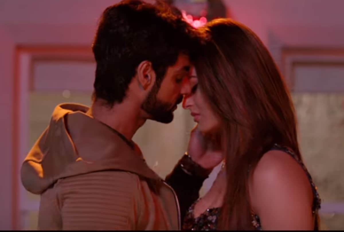 urvashi rautela and karan vahi film hate story 4 new romantic number badnaamiyan release