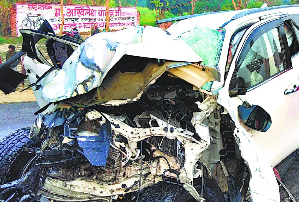 bjp mla lokendra singh killed in an accident in sitapur.