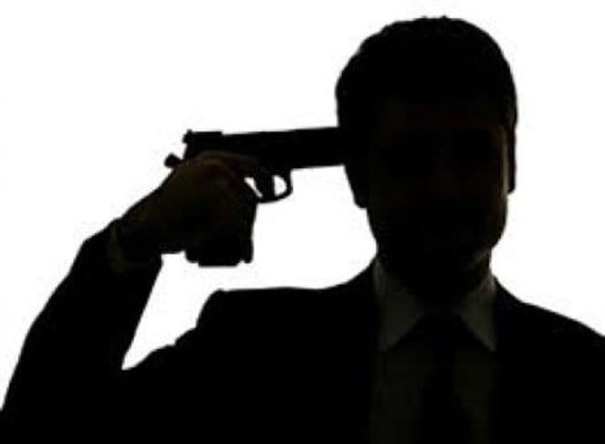 kasganj young man attempt to suicide 