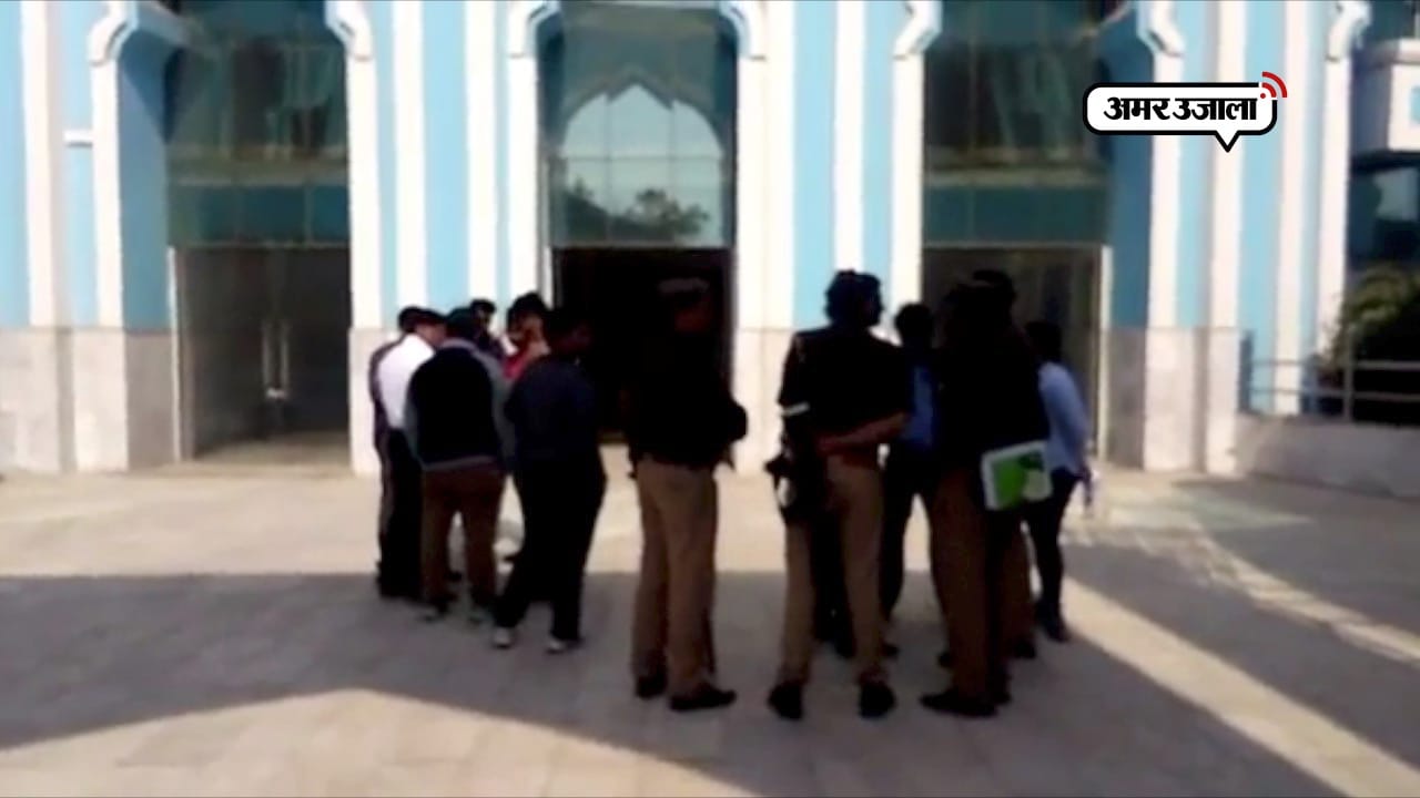 आजम खान 