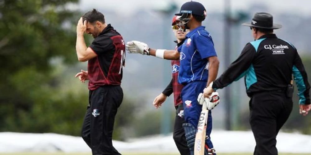 jeet raval hits ball on head of bowler ball goes six