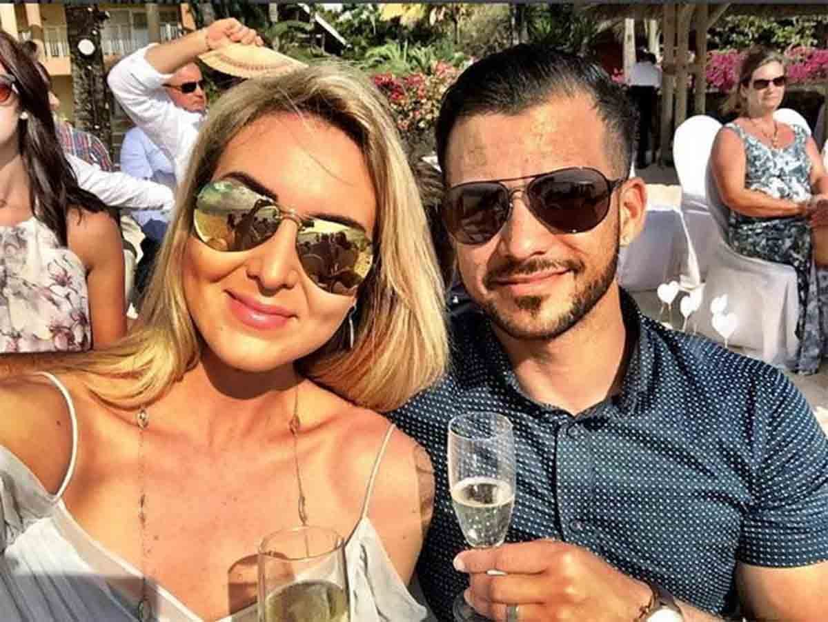 cricketers wives who are extremely beautiful