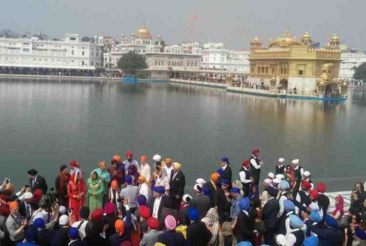 Canadian PM Justin Trudeau Golden Temple Amritsar Visit With Family
