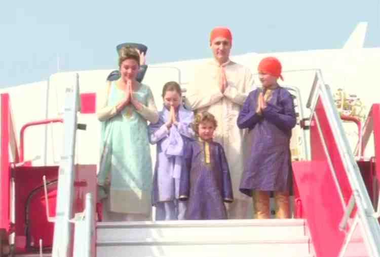 Canadian PM Justin Trudeau Golden Temple Amritsar Visit With Family