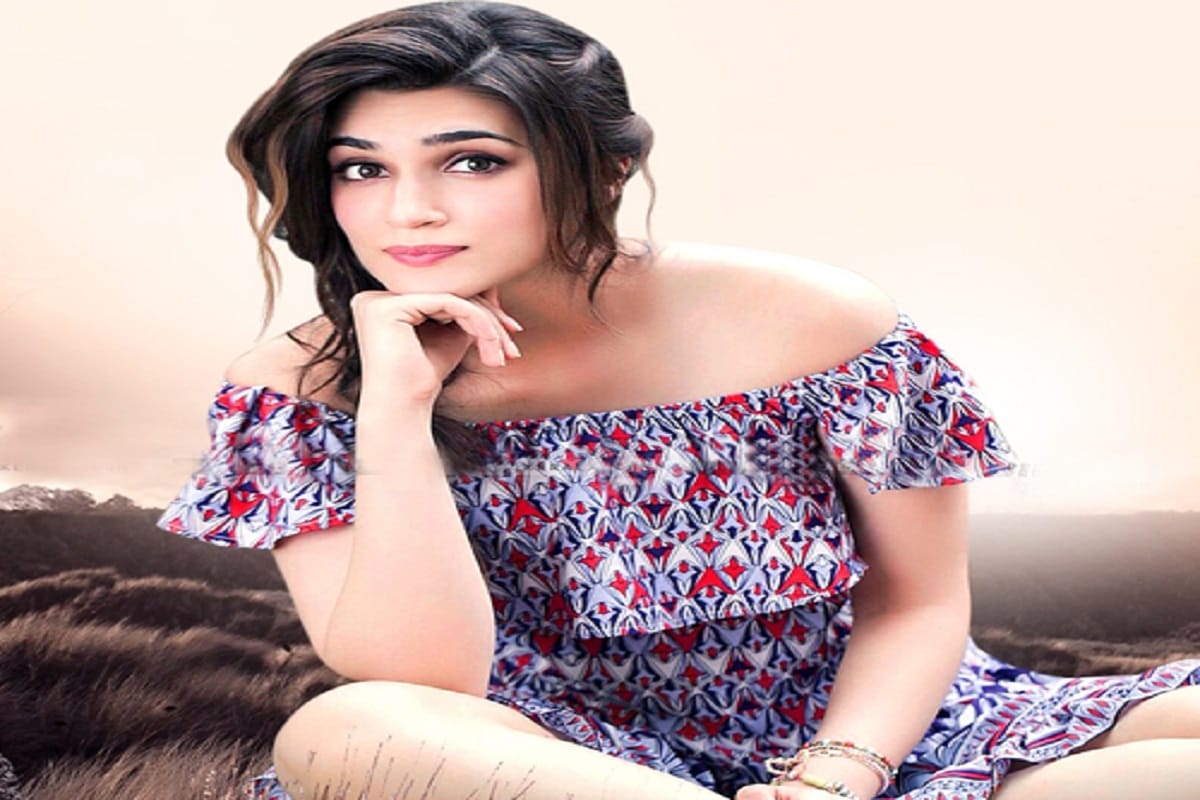 Kriti Sanon bags important role of a shooter in film Womaniya against Taapsee pannu  