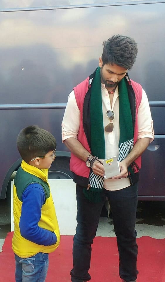 Shahid kapoor return to mumbai for his birthday
